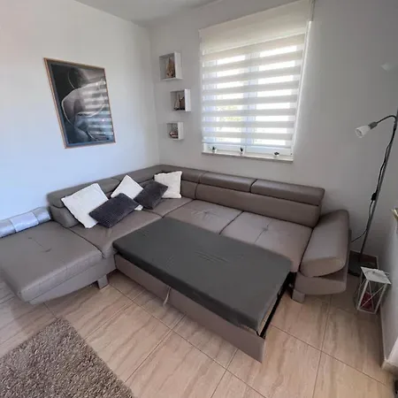 Apartment Mavarstica Bay View With Garage Trogir