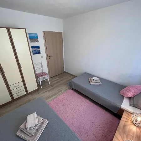Apartment Mavarstica Bay View With Garage Trogir