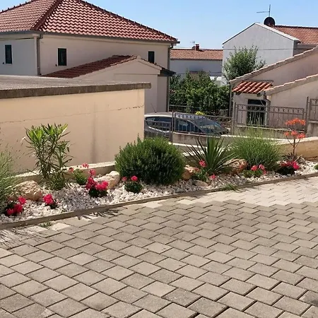Mavarstica Bay View With Garage Trogir