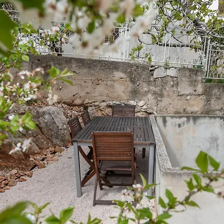 Mavarstica Bay View With Garage *